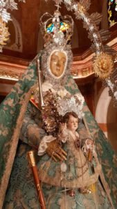 Virgen de la Sierra en su camarín. Cabra (Córdoba). 