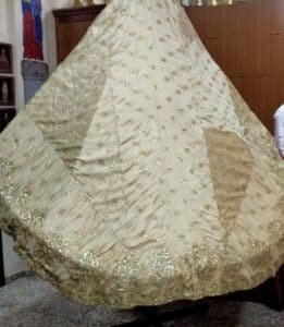 Restauración de un manto de la Virgen de la Sierra del siglo XIX